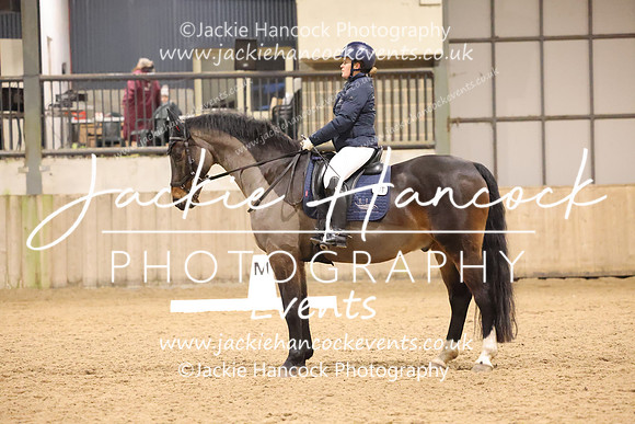 R5JH1608