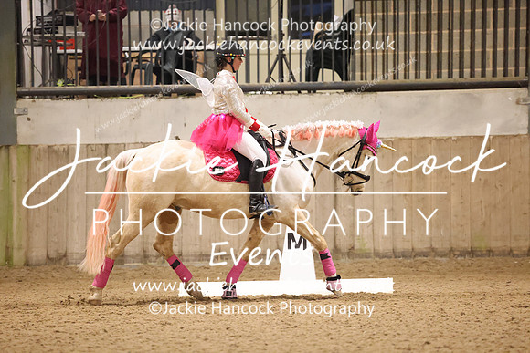R5JH1618