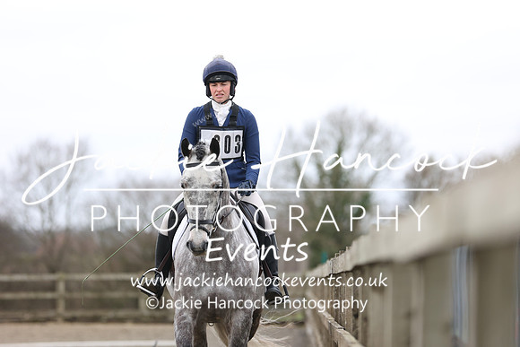 EJV_0561