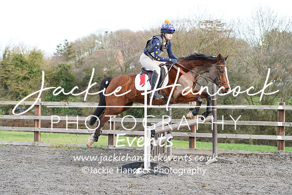 MCP08584