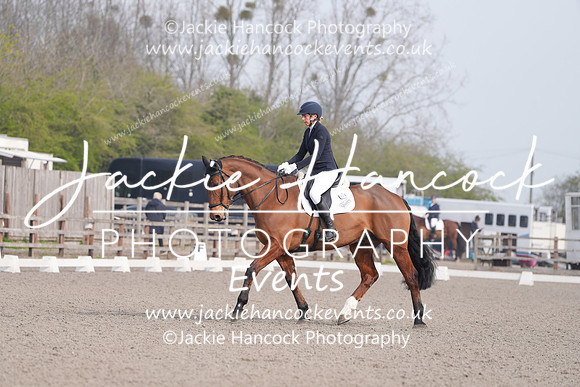 TMO00182