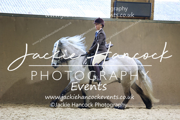 SRC-Showing-220326-1575