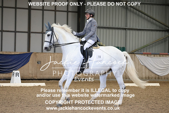 R5JH3671