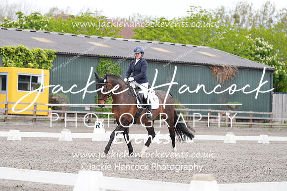 TMO01156