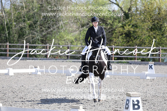 R6JH0909
