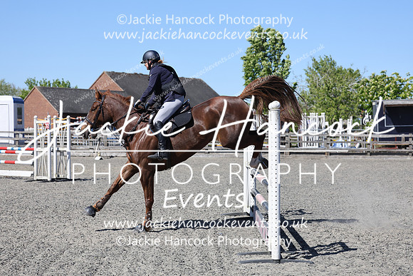 R6JH0903