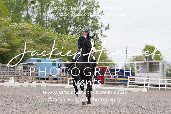 TMO00525