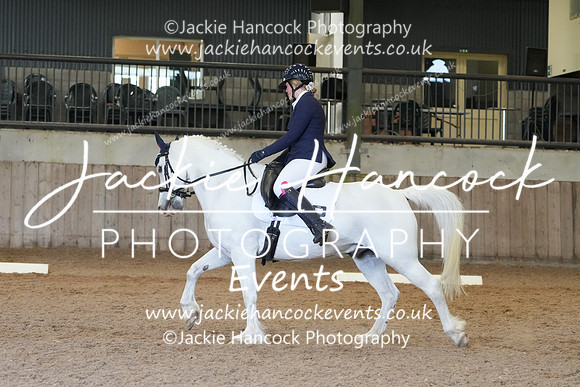 TMO00247