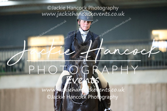 R6JH0084