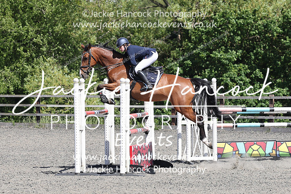 R6JH3595