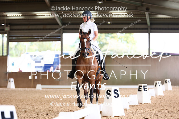 EJV_0585
