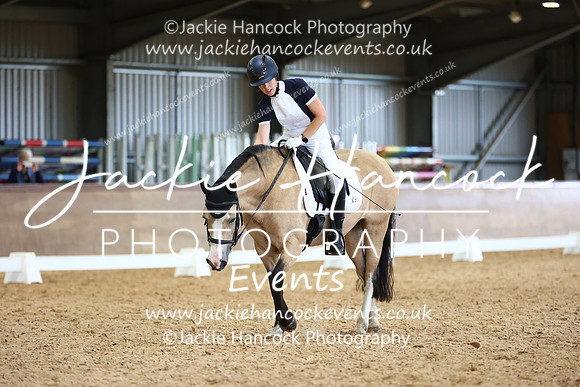 EJV_0879