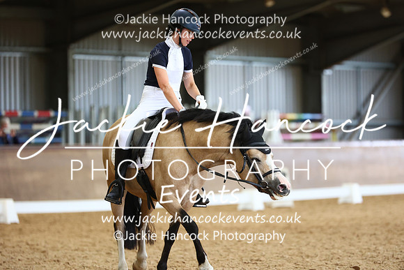 EJV_0882