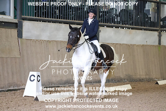 R5JH4201