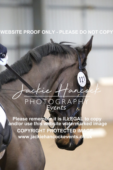 6V7A1805