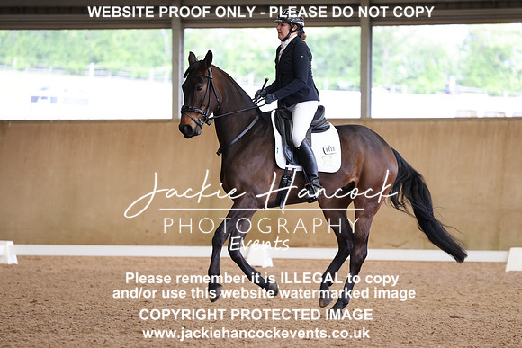 R5JH6901