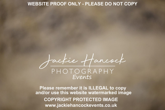 R5JH5802